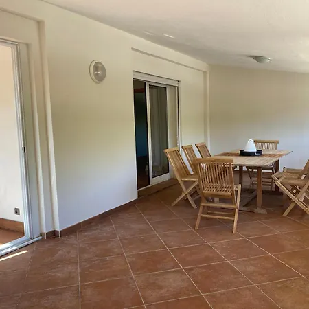 300 Metres De La Et 생플로랑